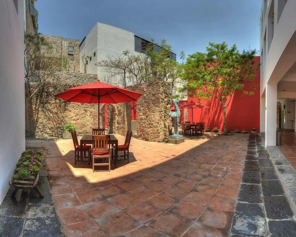 Hotel Boutique Casareyna Puebla Exterior foto Patio of the Museo Casa de Morelos