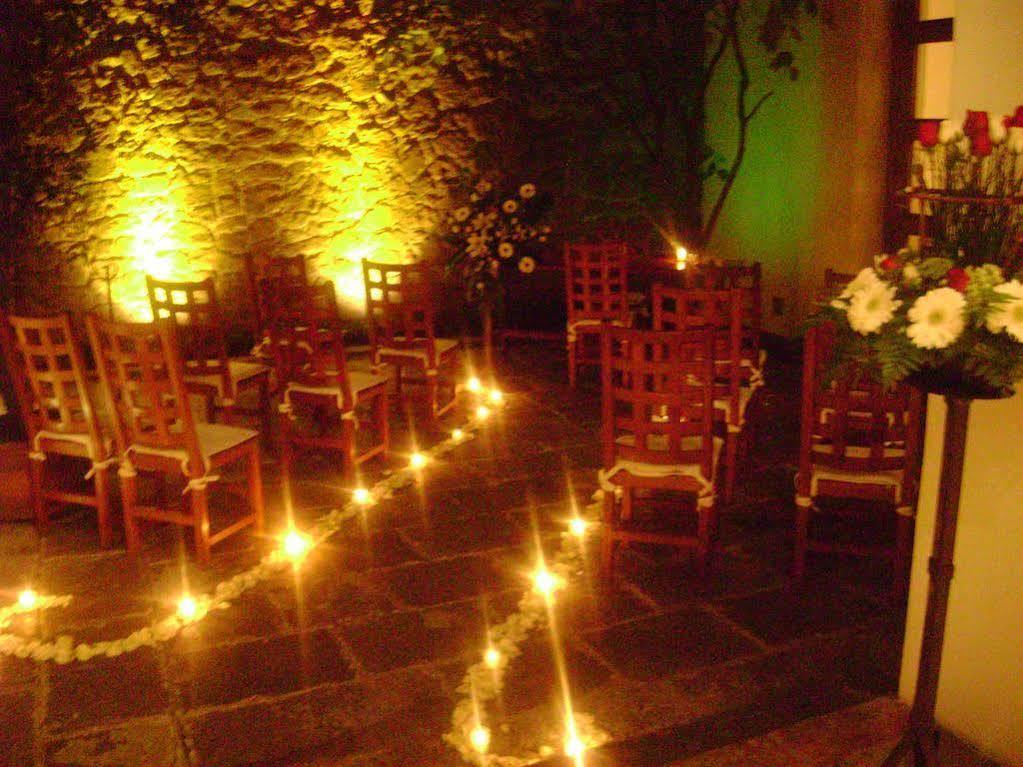 Hotel Boutique Casareyna Puebla Exterior foto A wedding at the hotel
